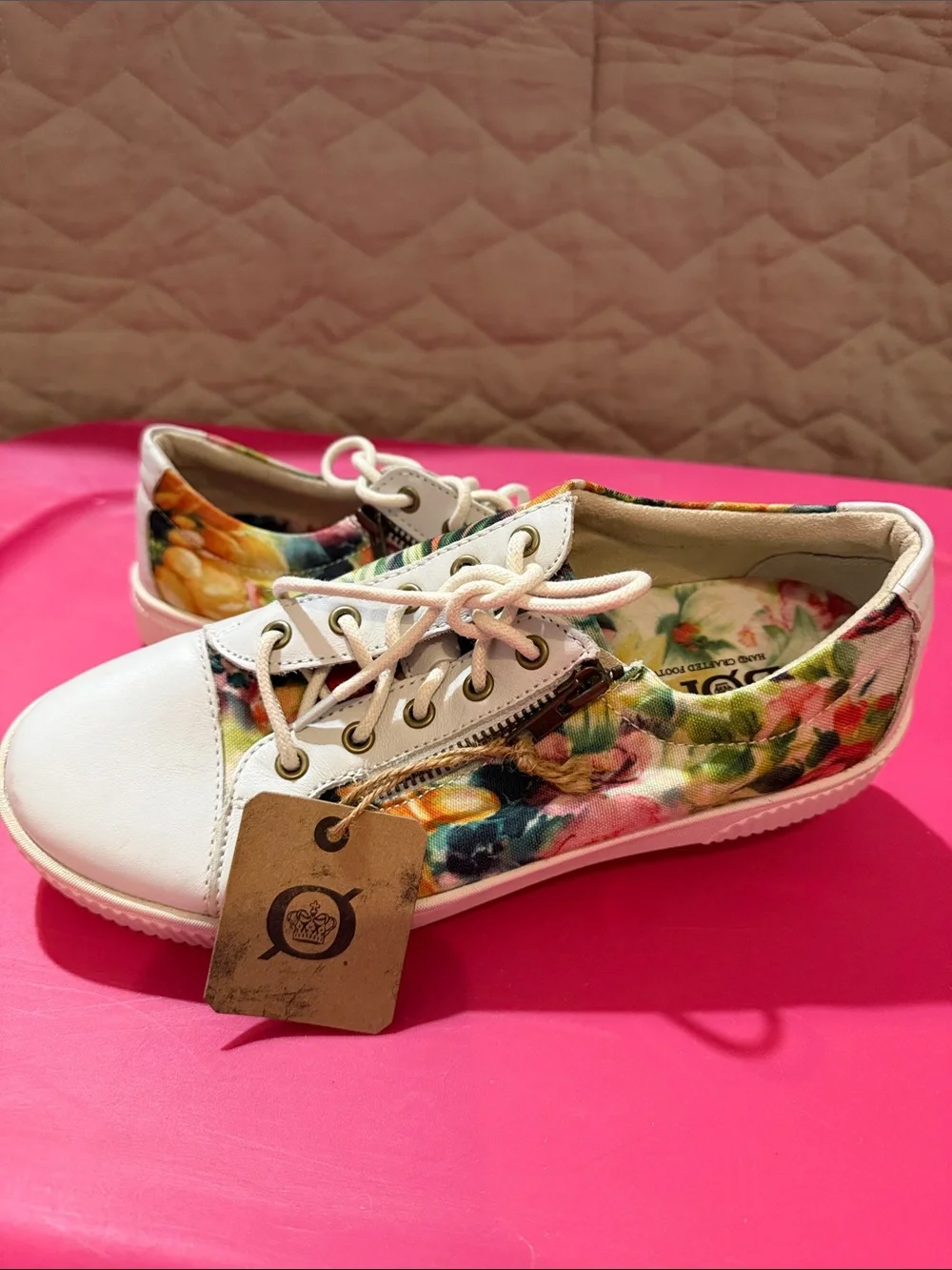 Born NWT sneakers size 7